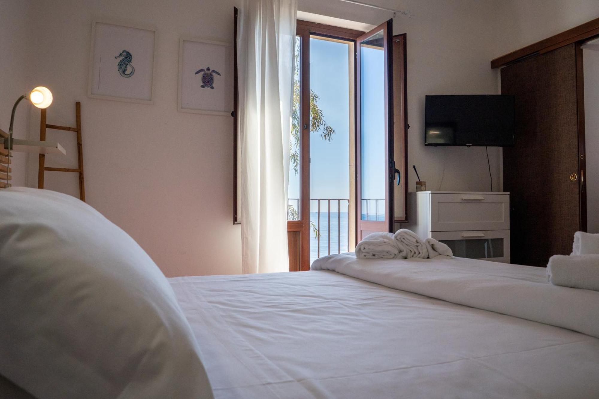 Hotel Casa Scala à Acireale Extérieur photo